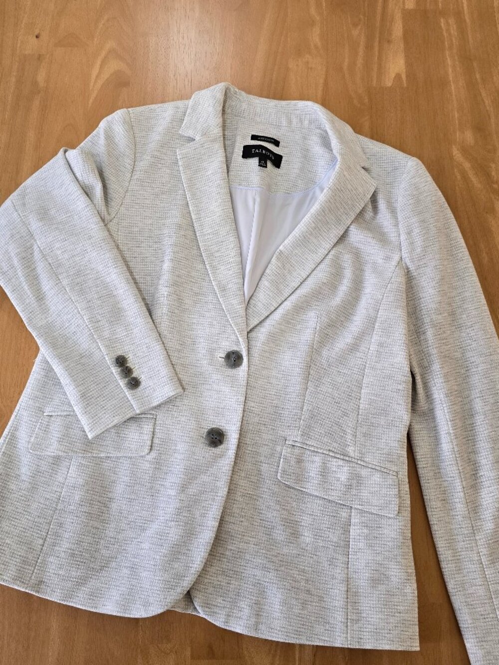 Talbots Aberdeen Lined Knit Blazer Jacket 2-Button Knit Finish Light Gray Sz 10